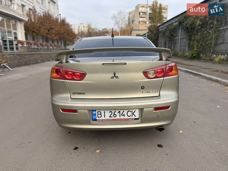 Седан Mitsubishi Lancer 2007 в Киеве