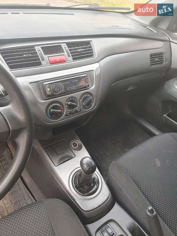 Седан Mitsubishi Lancer 2008 в Золотоноше