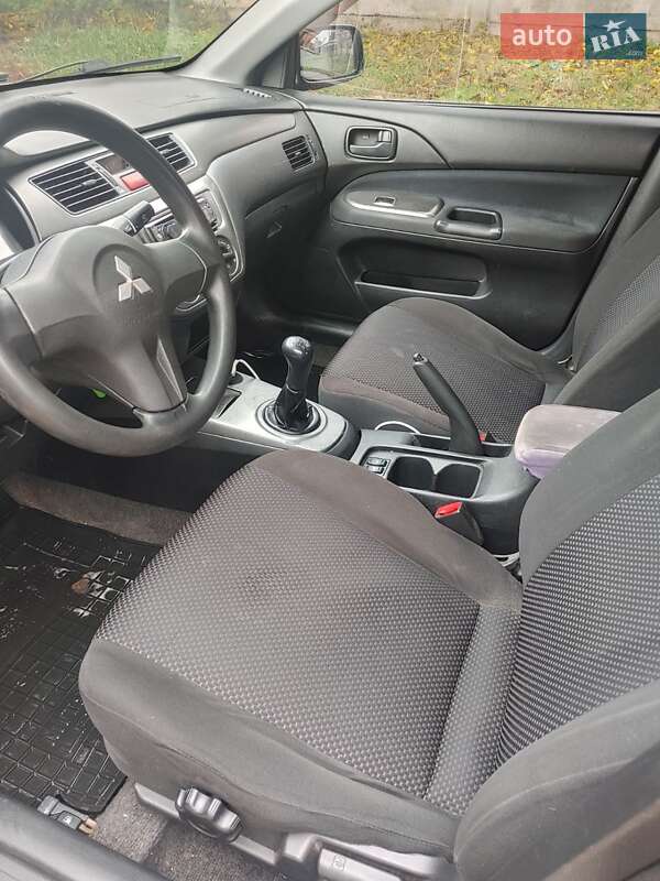 Седан Mitsubishi Lancer 2008 в Золотоноше