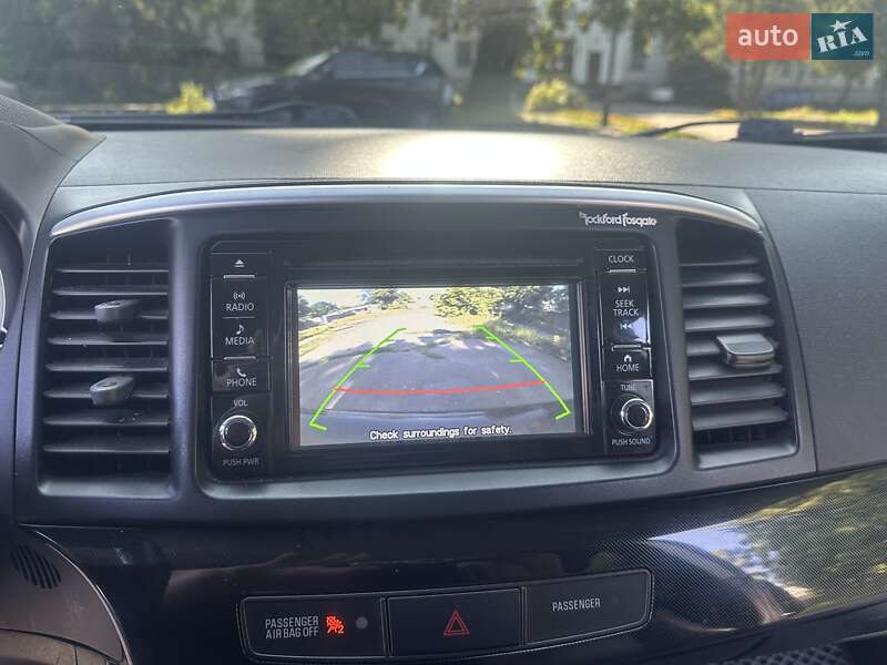 Седан Mitsubishi Lancer 2016 в Конотопе