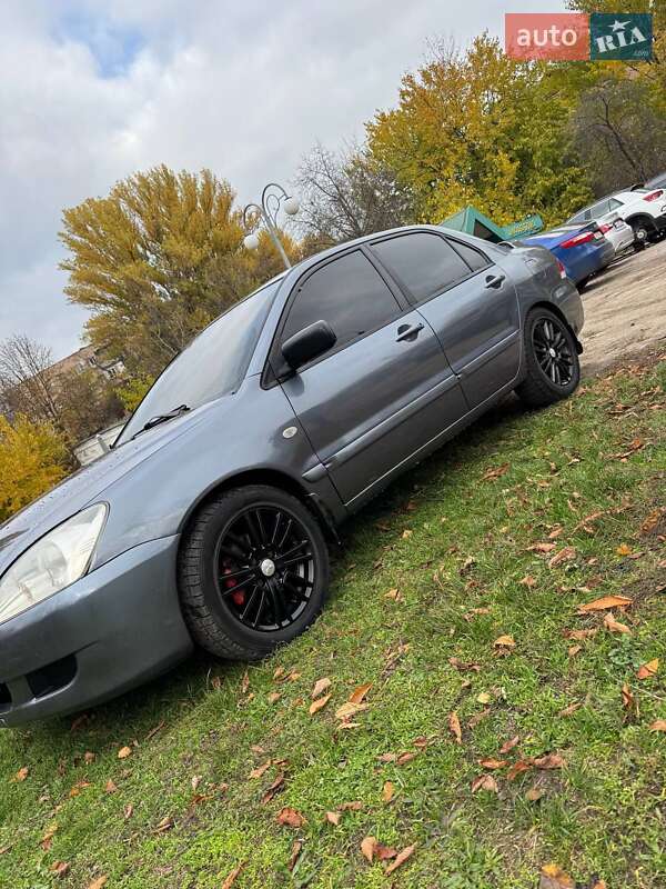 Седан Mitsubishi Lancer 2004 в Черкассах