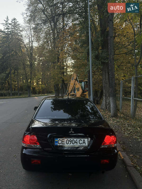 Седан Mitsubishi Lancer 2006 в Черновцах