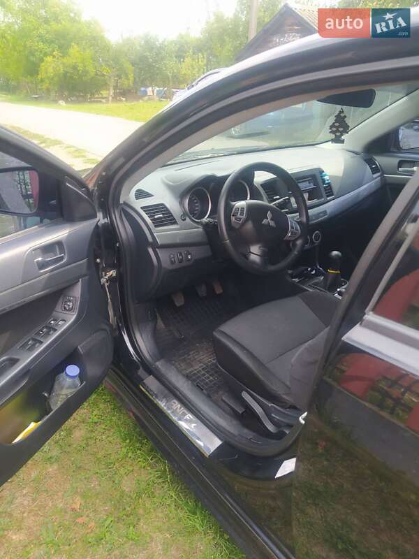 Седан Mitsubishi Lancer 2008 в Ужгороде