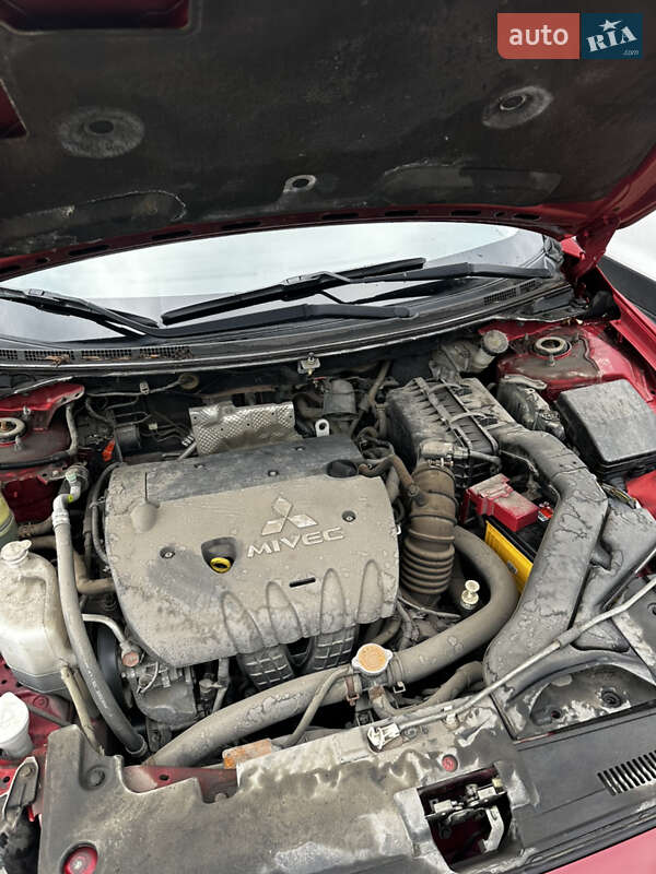 Седан Mitsubishi Lancer 2008 в Киеве