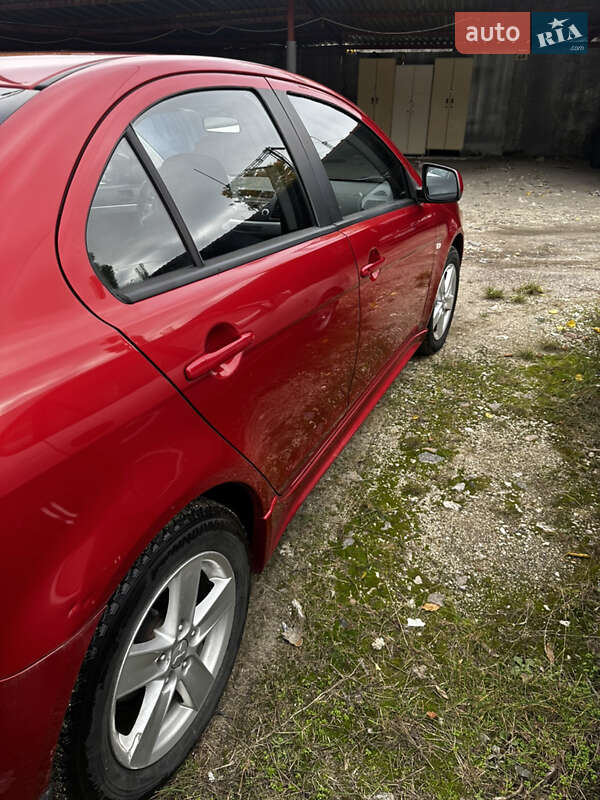 Седан Mitsubishi Lancer 2008 в Киеве