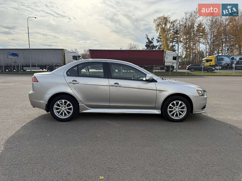 Седан Mitsubishi Lancer 2013 в Ковелі