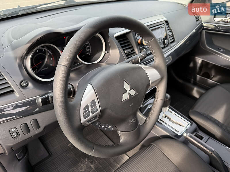Седан Mitsubishi Lancer 2013 в Ковелі