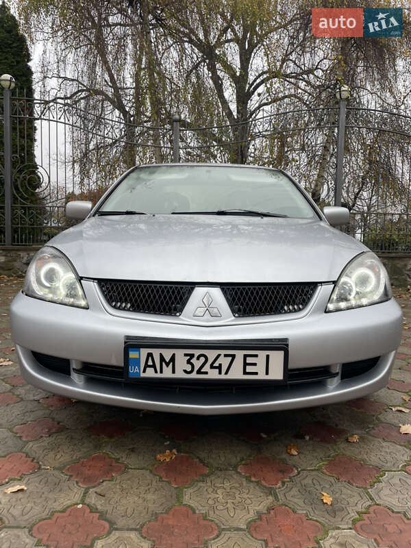 Седан Mitsubishi Lancer 2008 в Житомирі фото 2 Седан Mitsubishi Lancer 2008 в Житомирі