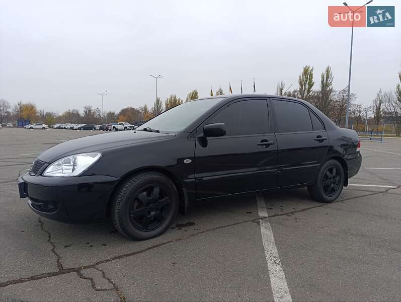 Седан Mitsubishi Lancer 2009 в Днепре