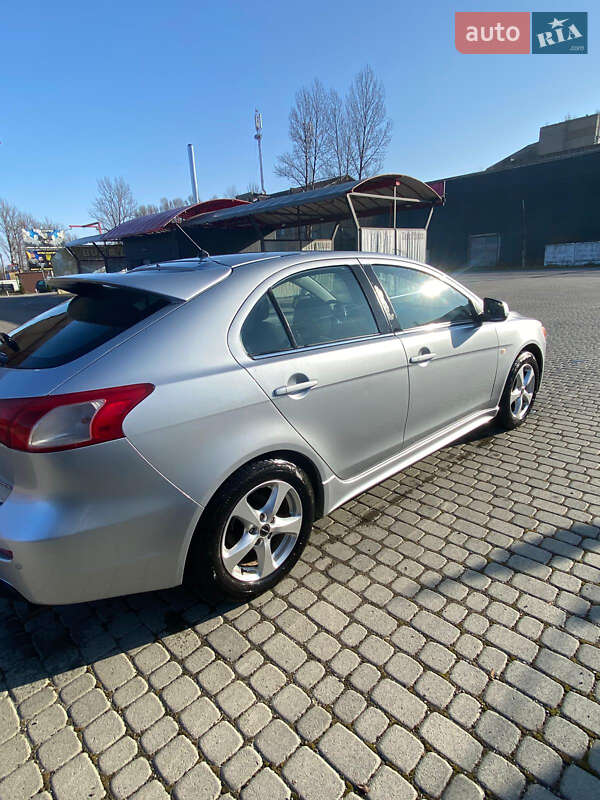 Хэтчбек Mitsubishi Lancer 2008 в Надворной