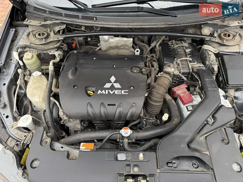 Седан Mitsubishi Lancer 2008 в Одессе