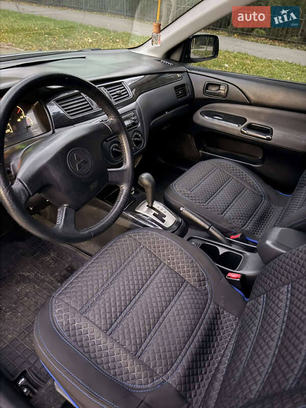 Седан Mitsubishi Lancer 2003 в Киеве фото 6 Седан Mitsubishi Lancer 2003 в Киеве