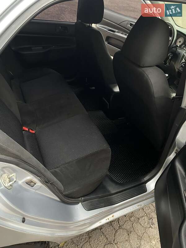 Седан Mitsubishi Lancer 2007 в Каменском фото 6 Седан Mitsubishi Lancer 2007 в Каменском