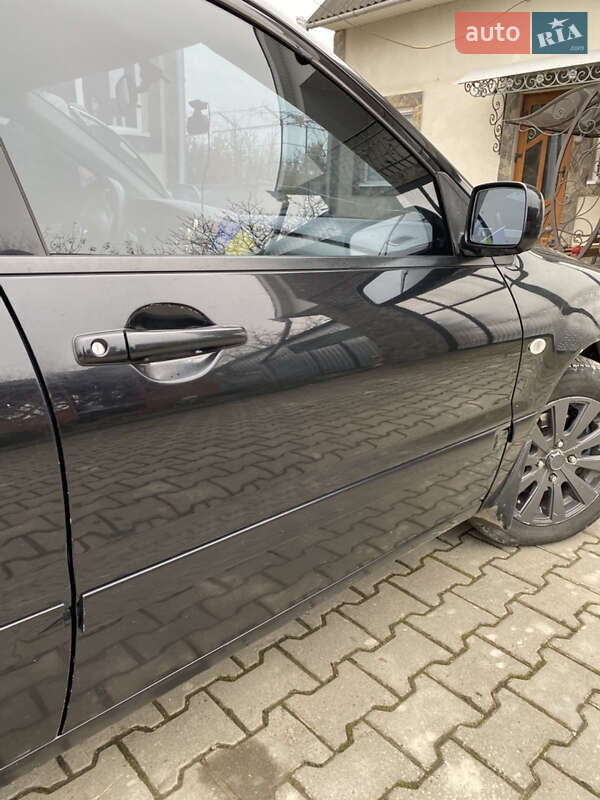 Седан Mitsubishi Lancer 2009 в Новоселице фото 3 Седан Mitsubishi Lancer 2009 в Новоселице