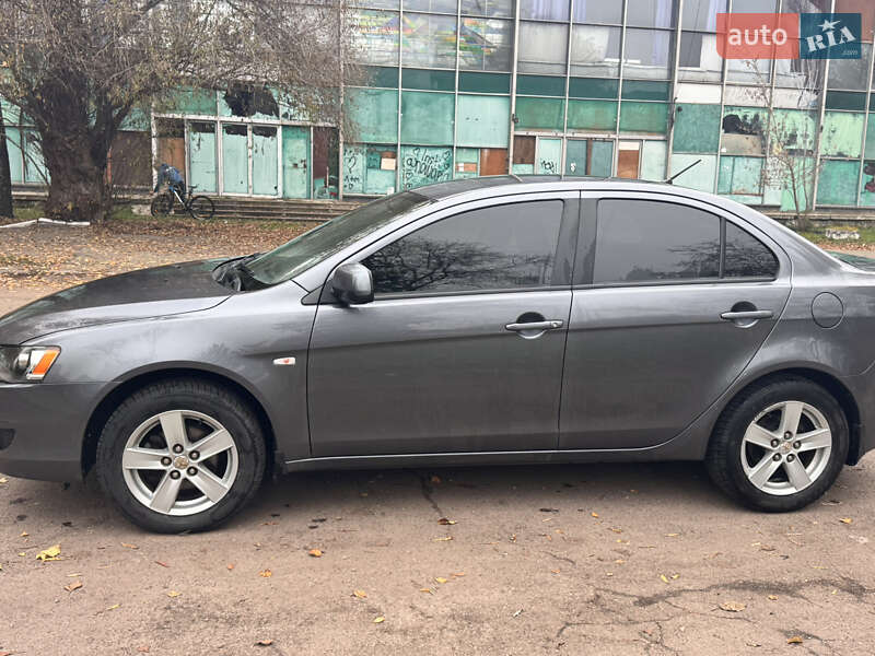 Седан Mitsubishi Lancer 2009 в Киеве фото 4 Седан Mitsubishi Lancer 2009 в Киеве