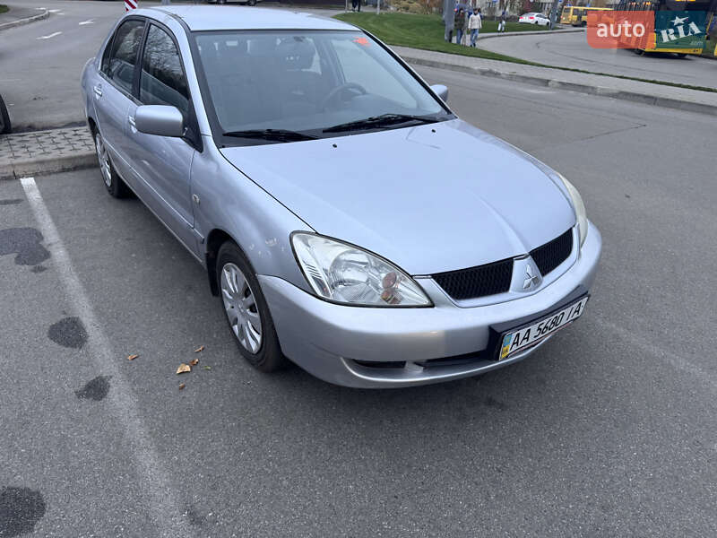 Седан Mitsubishi Lancer 2008 в Киеве