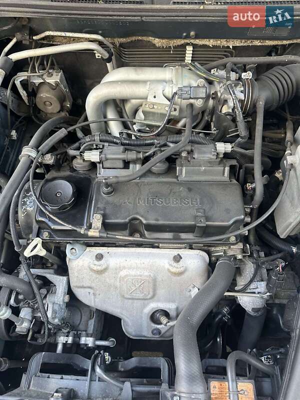 Седан Mitsubishi Lancer 2006 в Киеве