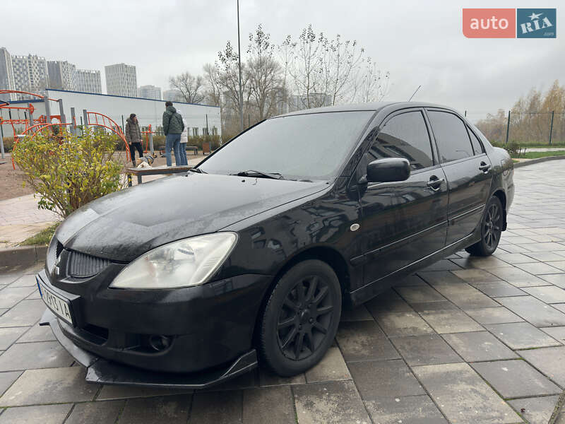 Седан Mitsubishi Lancer 2005 в Києві