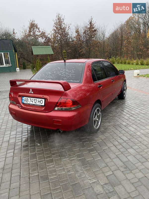 Седан Mitsubishi Lancer 2004 в Вінниці