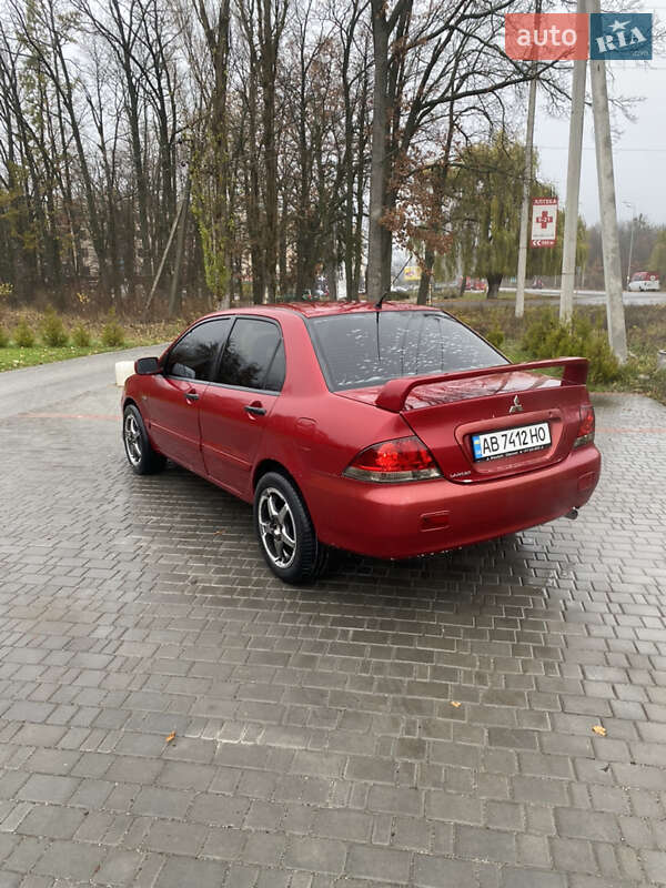 Седан Mitsubishi Lancer 2004 в Вінниці