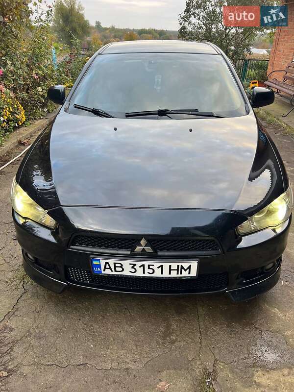 Седан Mitsubishi Lancer 2008 в Тростянце