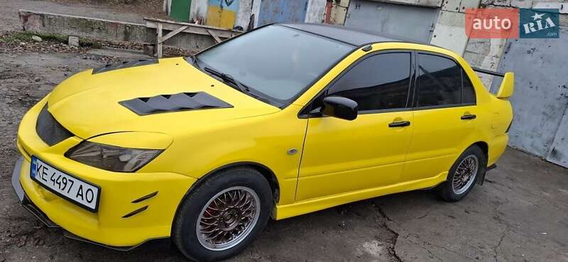 Седан Mitsubishi Lancer 2004 в Кам'янському фото 3 Седан Mitsubishi Lancer 2004 в Кам'янському