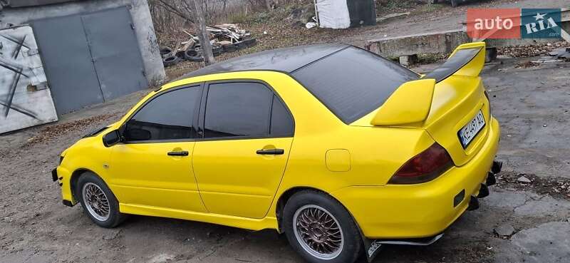 Седан Mitsubishi Lancer 2004 в Кам'янському фото 13 Седан Mitsubishi Lancer 2004 в Кам'янському