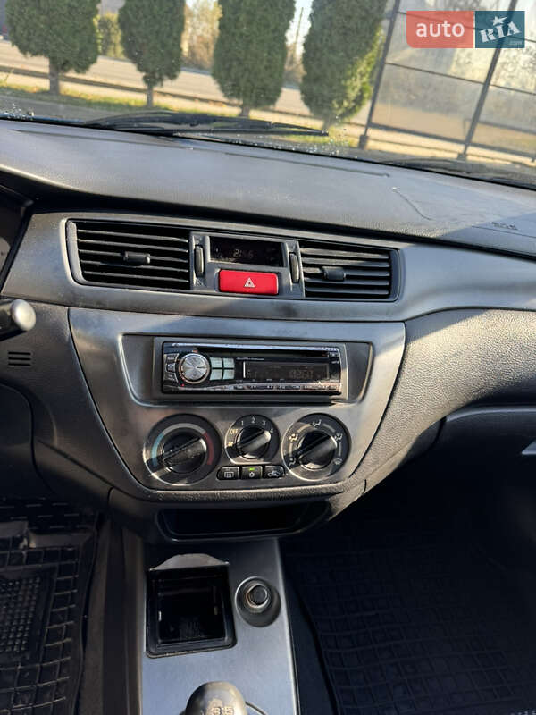 Седан Mitsubishi Lancer 2006 в Івано-Франківську