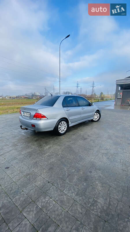 Седан Mitsubishi Lancer 2006 в Львові