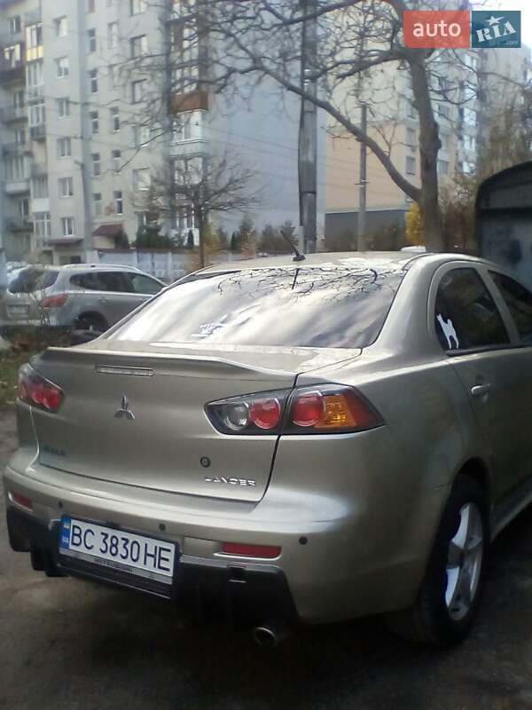 Седан Mitsubishi Lancer 2011 в Львові