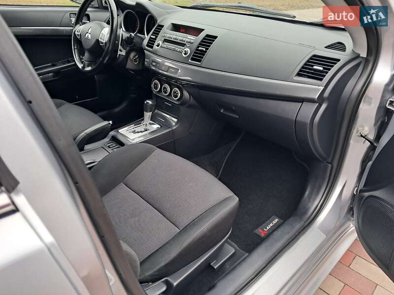 Хетчбек Mitsubishi Lancer 2008 в Луцьку фото 38 Хетчбек Mitsubishi Lancer 2008 в Луцьку
