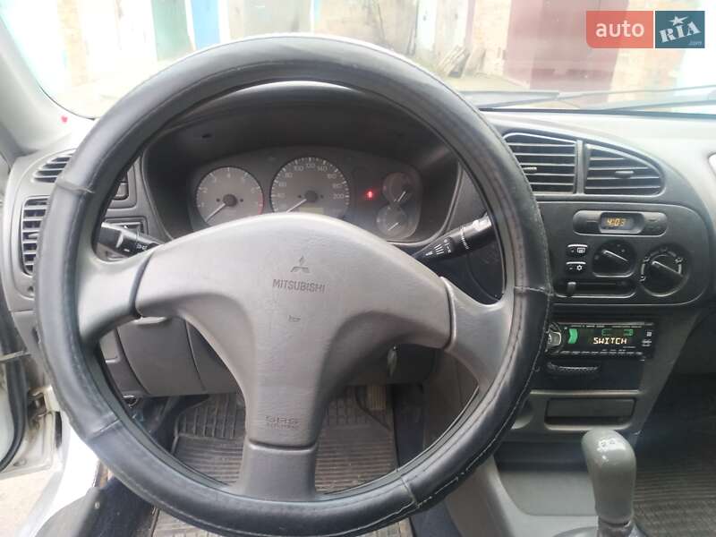 Седан Mitsubishi Lancer 1996 в Хмельницькому