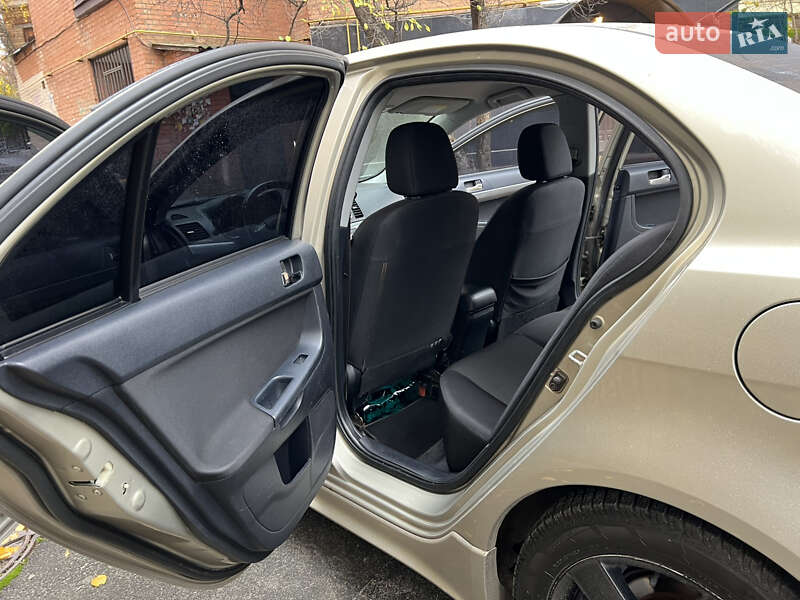 Седан Mitsubishi Lancer 2007 в Києві