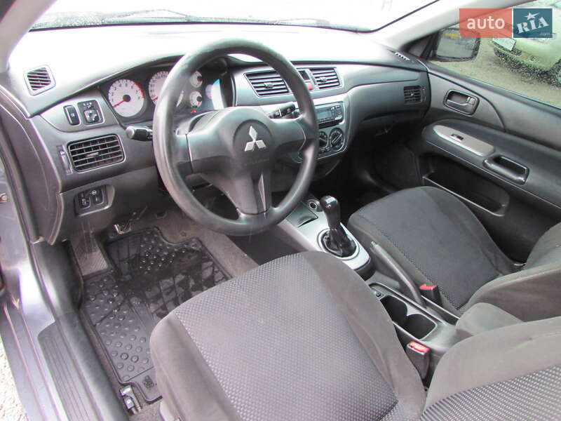 Седан Mitsubishi Lancer 2006 в Кропивницькому фото 6 Седан Mitsubishi Lancer 2006 в Кропивницькому