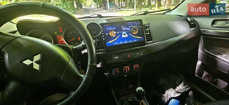Седан Mitsubishi Lancer 2008 в Ровно