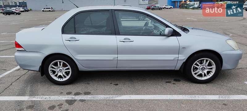 Седан Mitsubishi Lancer 2008 в Києві