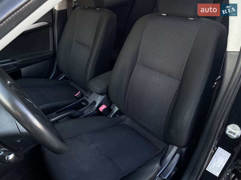 Седан Mitsubishi Lancer 2010 в Києві фото 18 Седан Mitsubishi Lancer 2010 в Києві