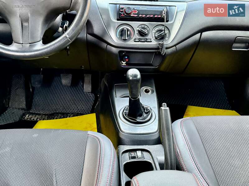 Седан Mitsubishi Lancer 2007 в Киеве