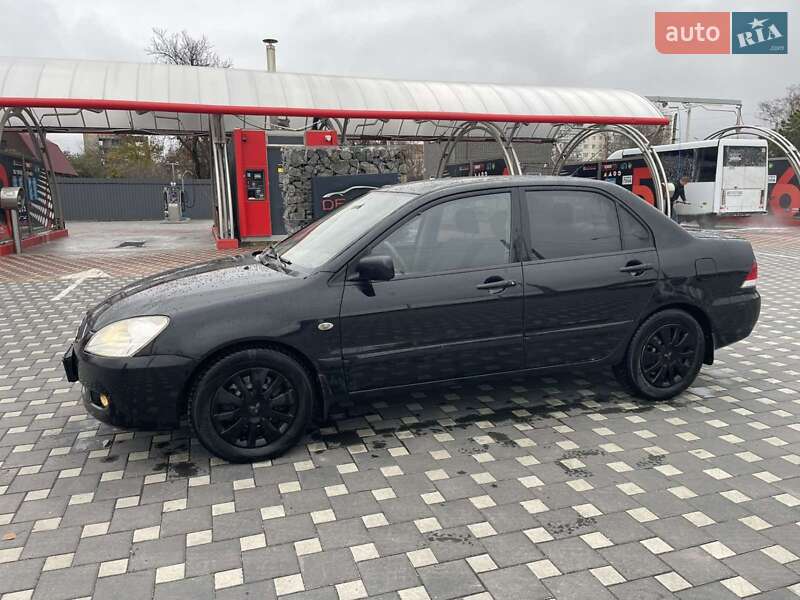 Седан Mitsubishi Lancer 2004 в Полтаве фото 3 Седан Mitsubishi Lancer 2004 в Полтаве