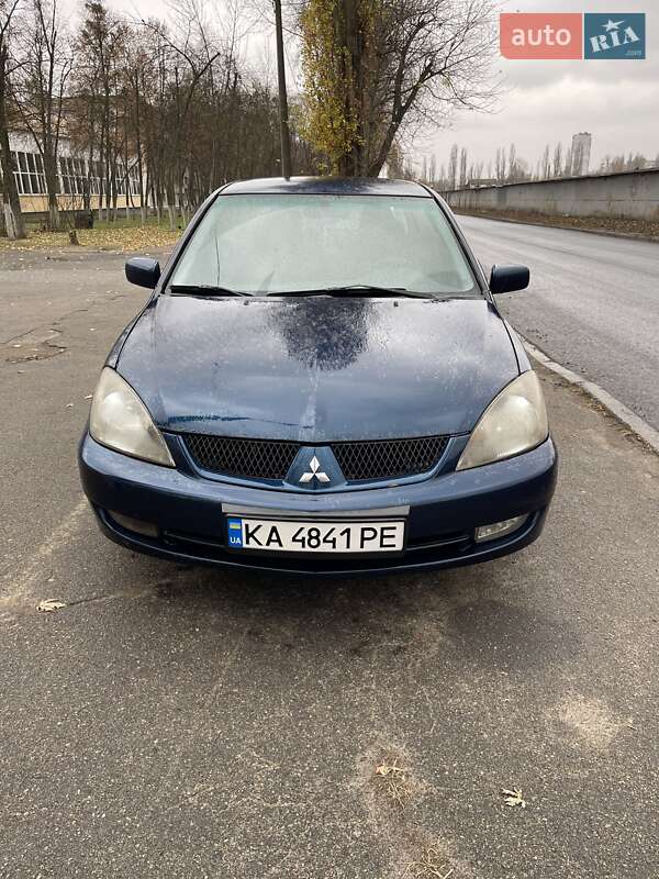 Седан Mitsubishi Lancer 2006 в Киеве