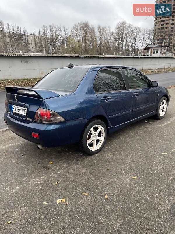 Седан Mitsubishi Lancer 2006 в Киеве