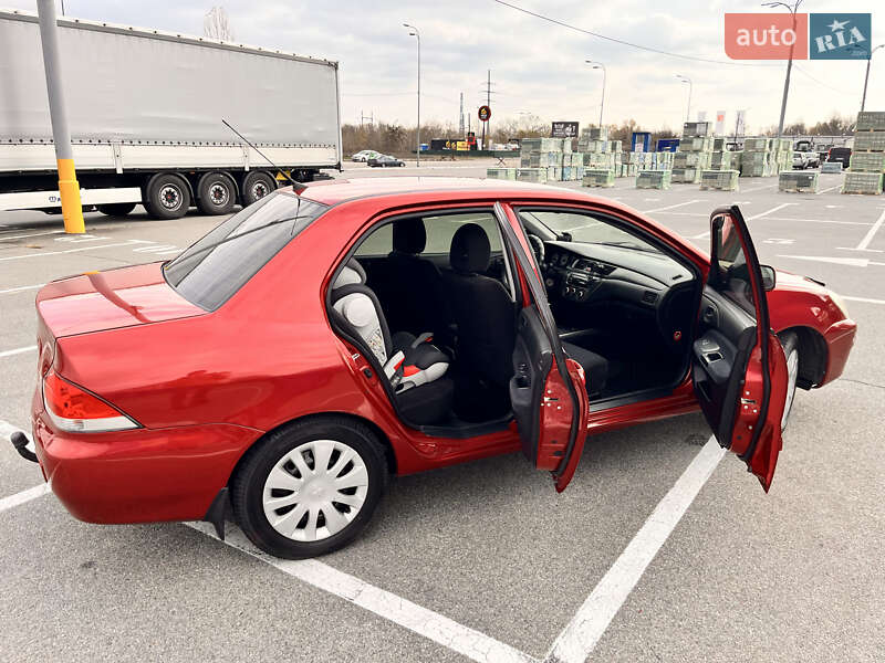 Седан Mitsubishi Lancer 2007 в Києві