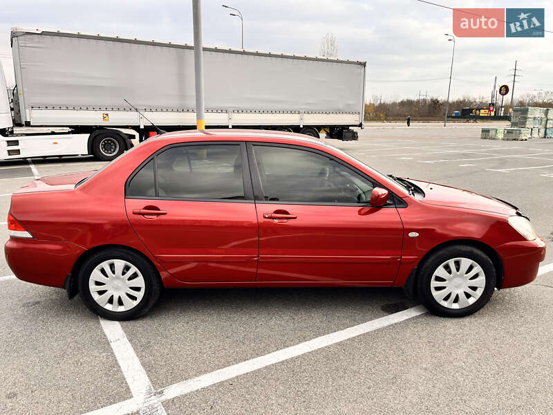 Седан Mitsubishi Lancer 2007 в Києві