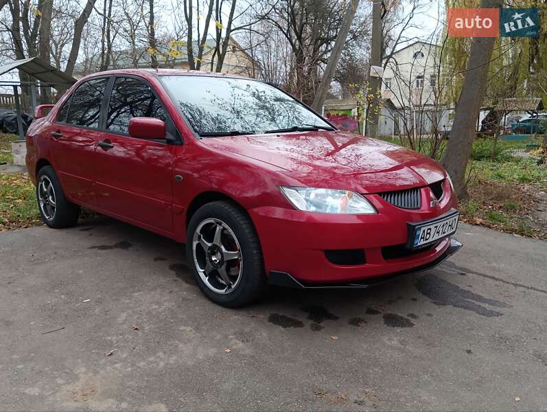 Седан Mitsubishi Lancer 2004 в Вінниці
