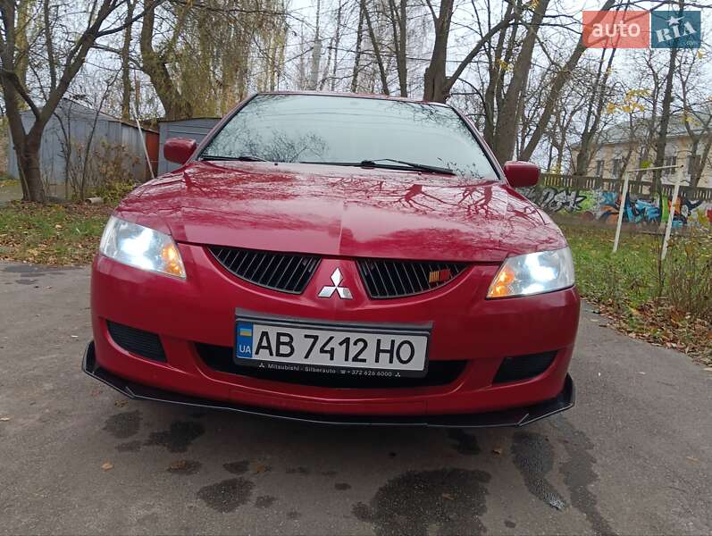 Седан Mitsubishi Lancer 2004 в Вінниці