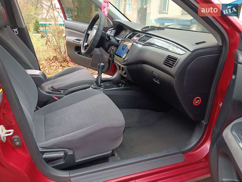 Седан Mitsubishi Lancer 2004 в Вінниці