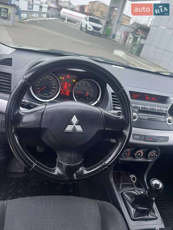 Седан Mitsubishi Lancer 2009 в Борисполі фото 9 Седан Mitsubishi Lancer 2009 в Борисполі