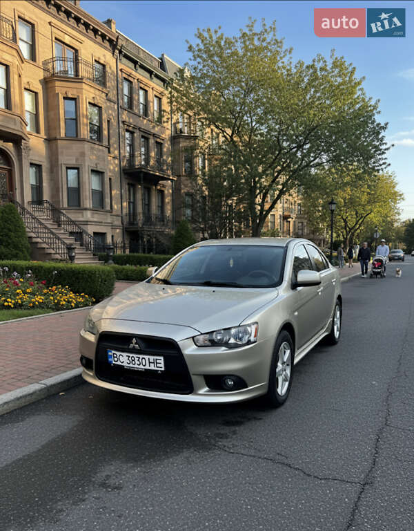 Mitsubishi Lancer 2011