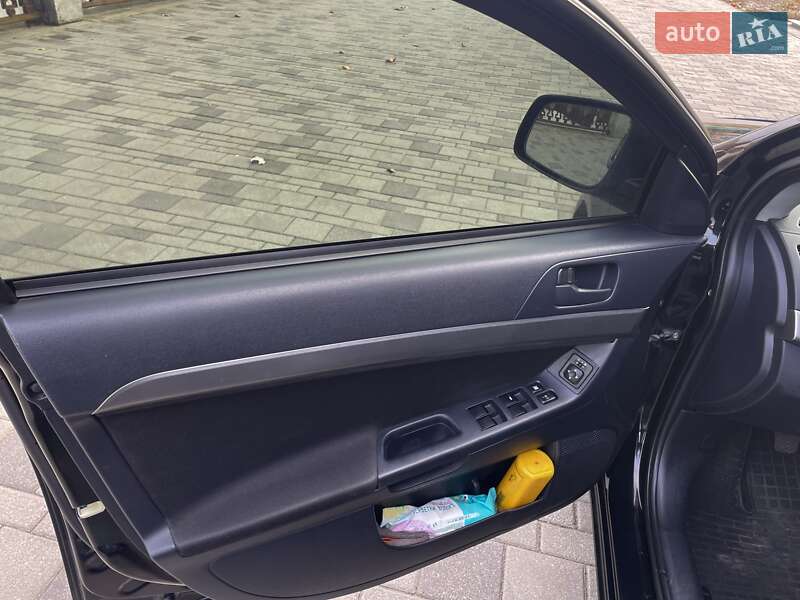 Седан Mitsubishi Lancer 2008 в Днепре