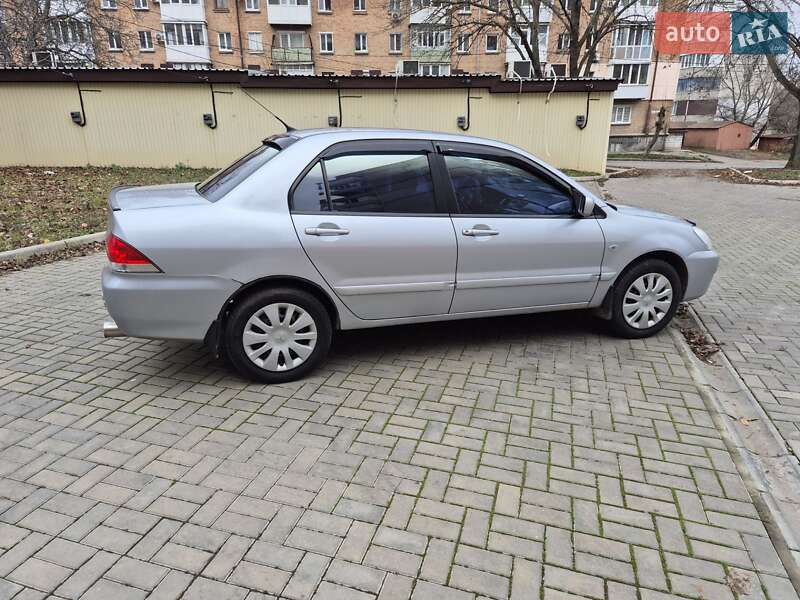 Седан Mitsubishi Lancer 2007 в Умани